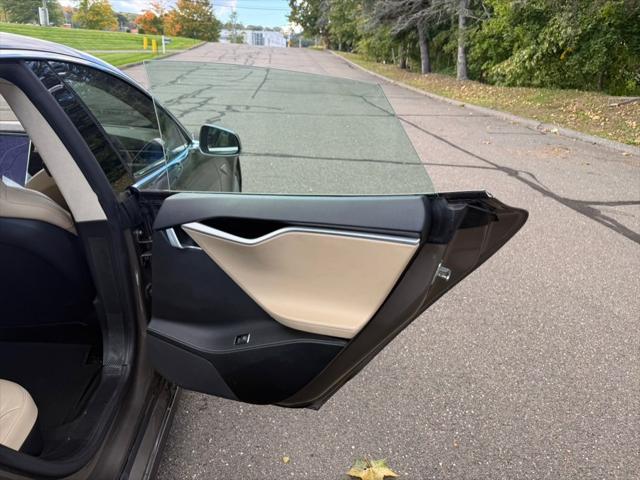 2015 Tesla Model S P85D