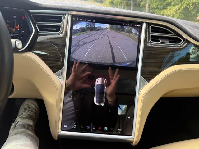 2015 Tesla Model S P85D