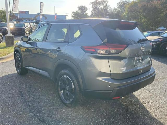 2024 Nissan Rogue SV FWD
