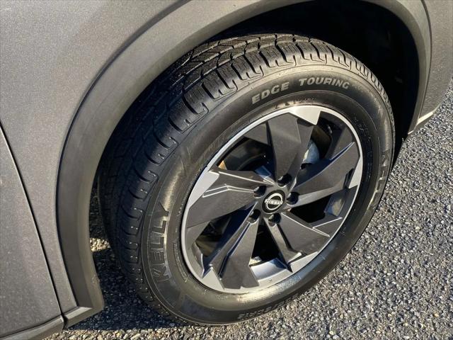 2024 Nissan Rogue SV FWD