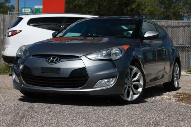 2013 Hyundai Veloster Base w/Black for sale in Orlando, FL