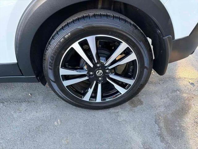 2019 Nissan Kicks SR