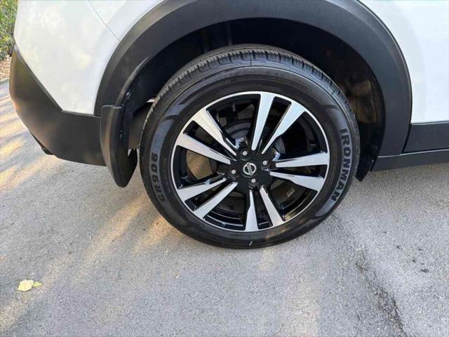 2019 Nissan Kicks SR