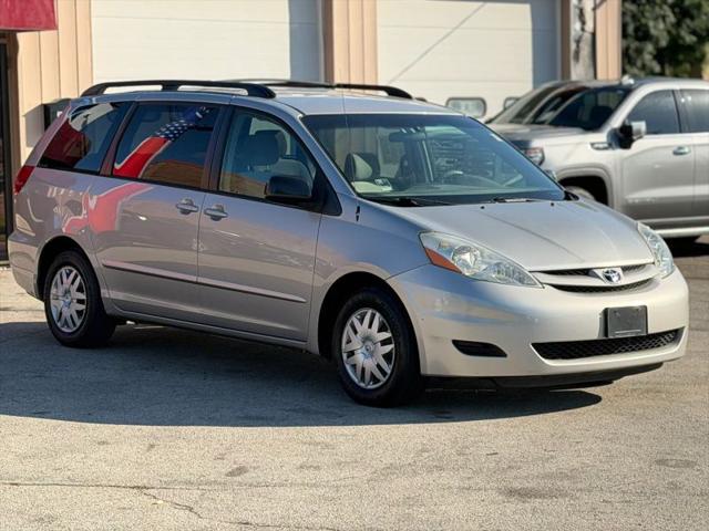 2007 Toyota Sienna LE for sale in Racine, WI