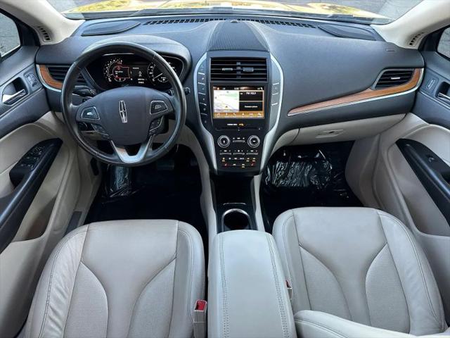 2017 Lincoln MKC Select