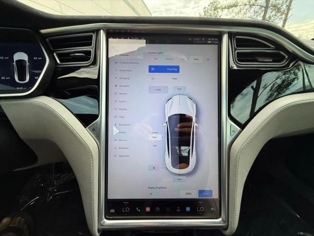 2016 Tesla Model S 70D