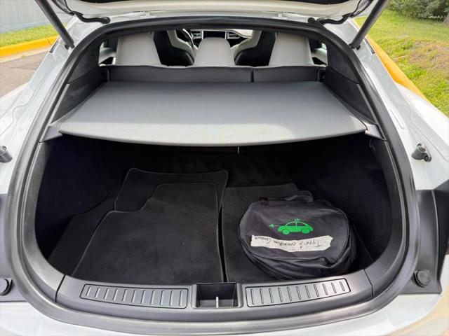 2016 Tesla Model S 70D