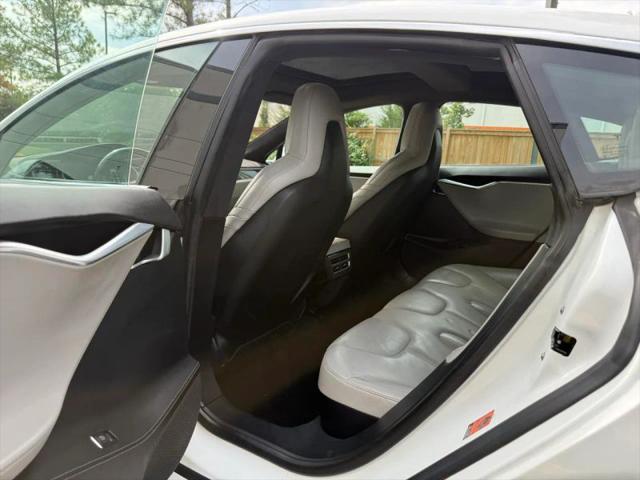 2016 Tesla Model S 70D