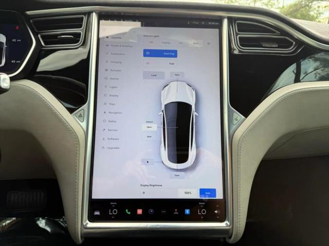 2016 Tesla Model S 70D