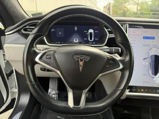 2016 Tesla Model S 70D