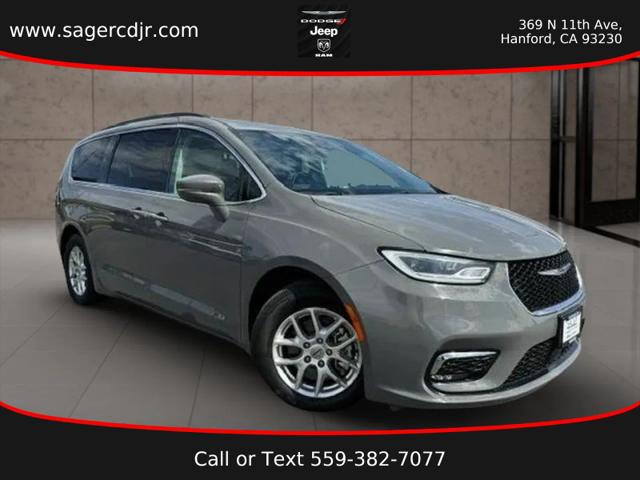 2022 Chrysler Pacifica Touring L for sale in Hanford, CA