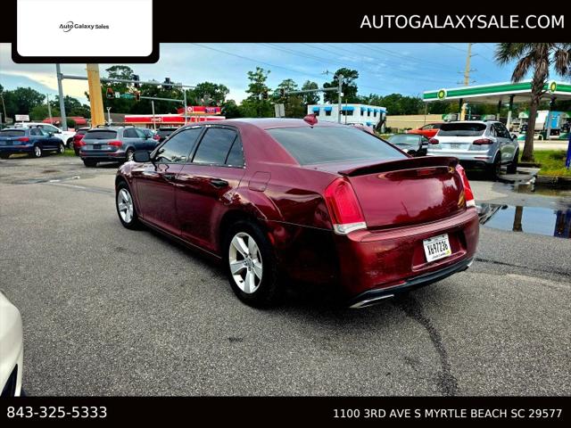 2016 Chrysler 300 Limited