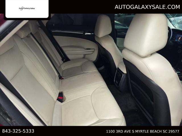 2016 Chrysler 300 Limited