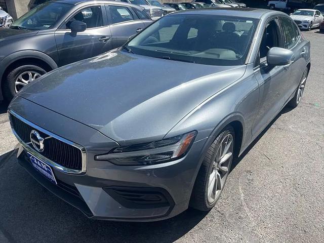 2020 Volvo S60 T6 Momentum for sale in Naugatuck, CT