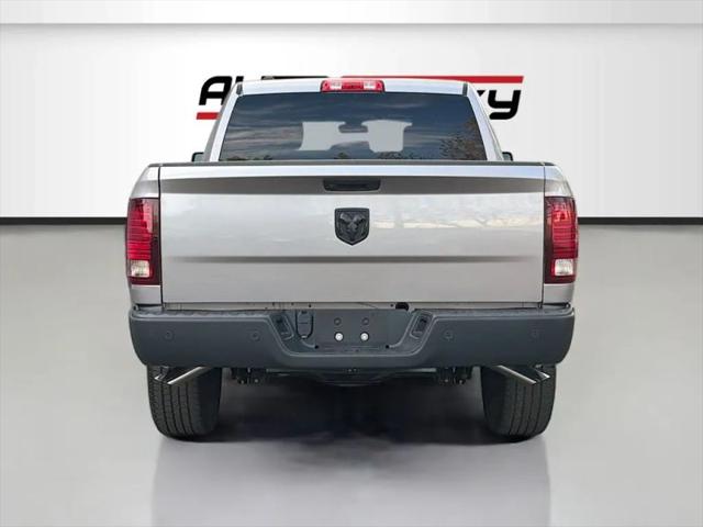 2024 Ram 1500 Classic Warlock Crew Cab 4x2 57 Box