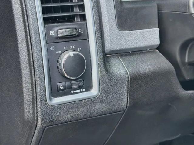 2024 Ram 1500 Classic Warlock Crew Cab 4x2 57 Box