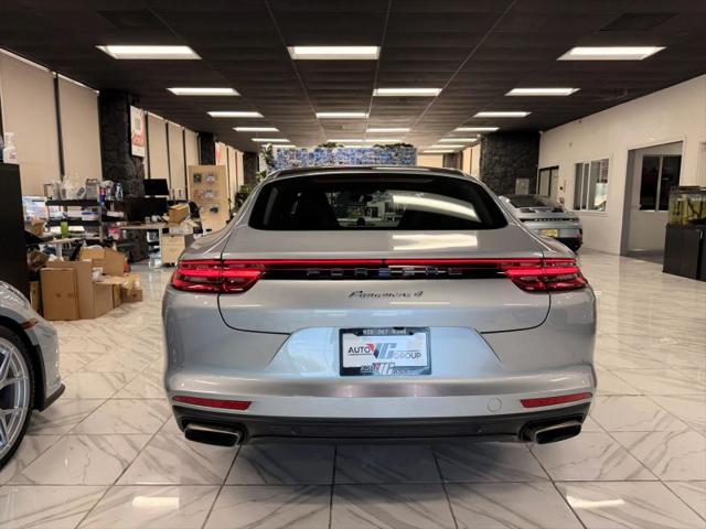 2018 Porsche Panamera 4