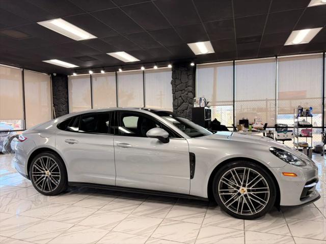 2018 Porsche Panamera 4