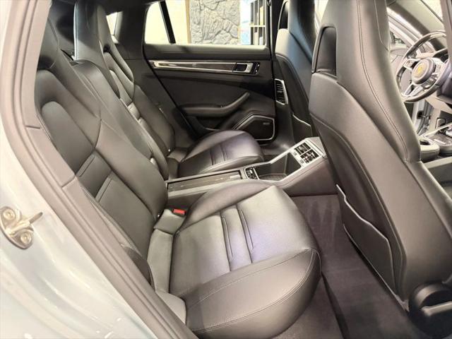 2018 Porsche Panamera 4