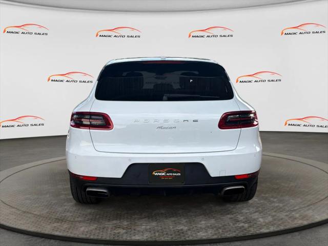 2017 Porsche Macan Base