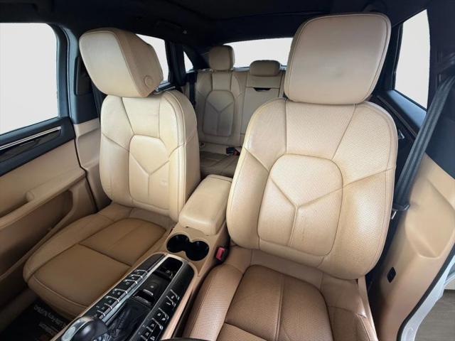 2017 Porsche Macan Base