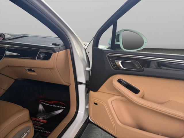 2017 Porsche Macan Base