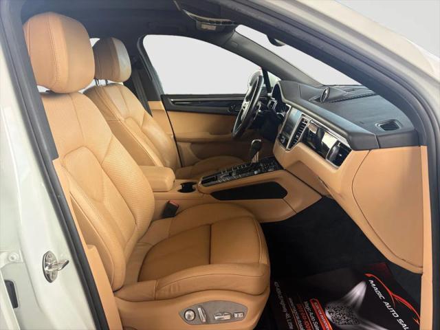 2017 Porsche Macan Base