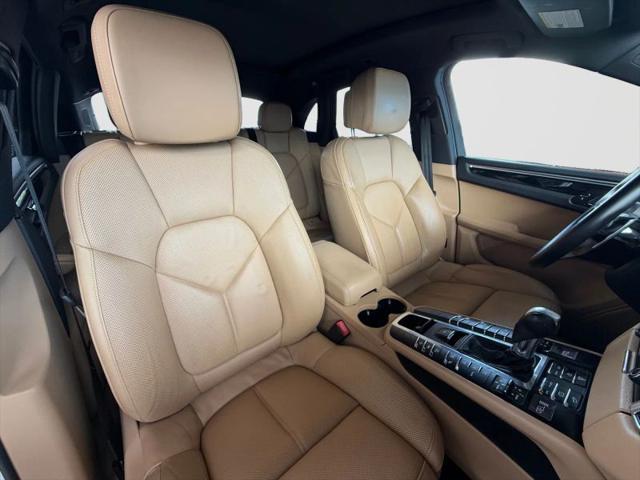 2017 Porsche Macan Base