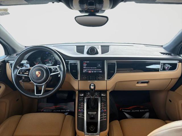 2017 Porsche Macan Base