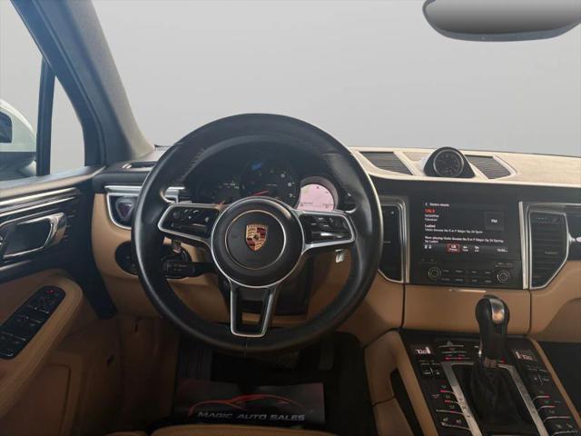 2017 Porsche Macan Base