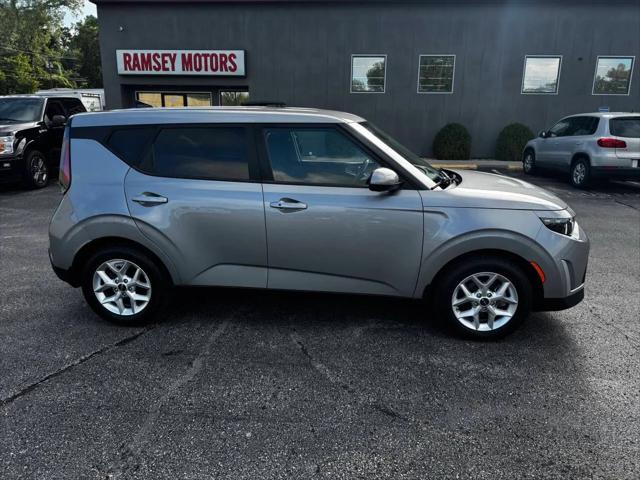 2023 Kia Soul S for sale in Riverside, MO