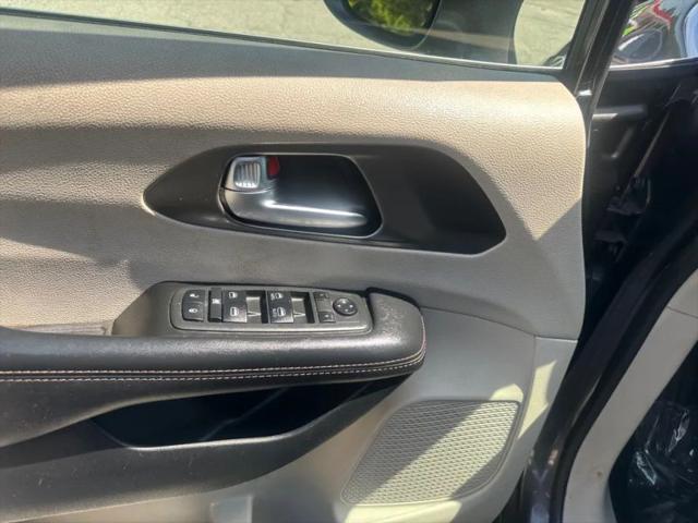 2020 Chrysler Pacifica Touring