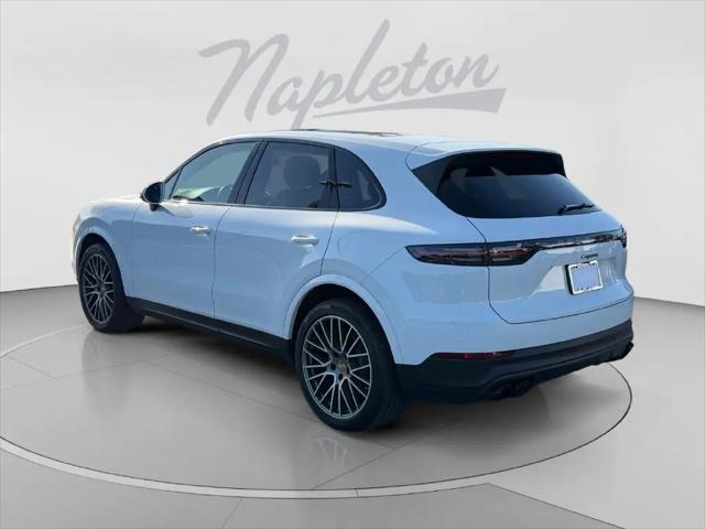 2023 Porsche Cayenne Platinum Edition