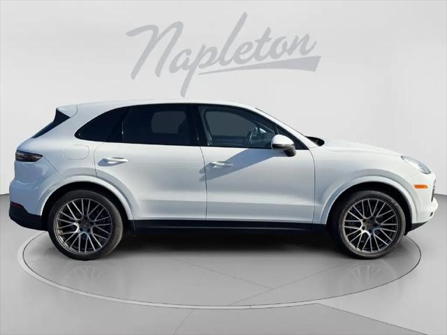 2023 Porsche Cayenne Platinum Edition