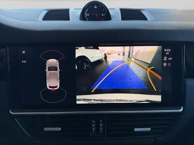2023 Porsche Cayenne Platinum Edition
