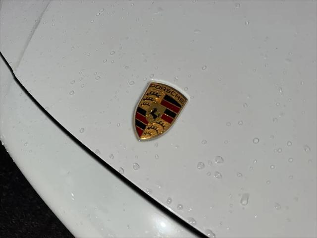 2023 Porsche Cayenne Platinum Edition