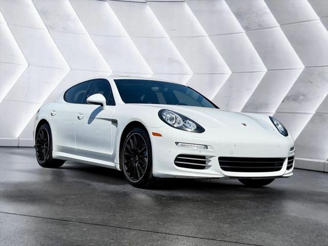 2015 Porsche Panamera 4S
