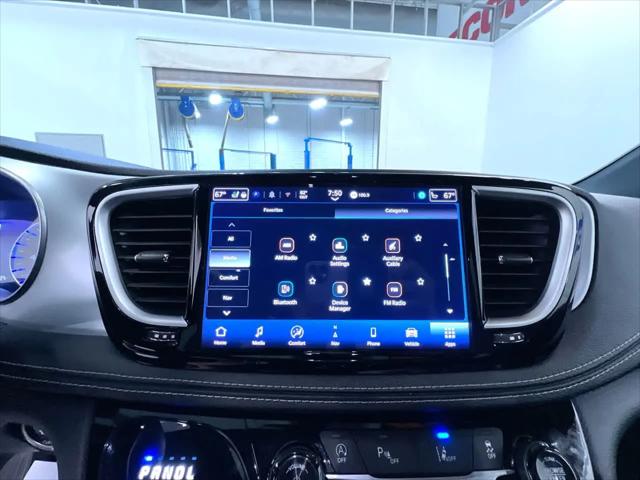 2025 Chrysler Pacifica Limited