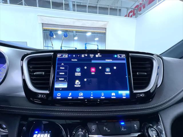 2025 Chrysler Pacifica Limited
