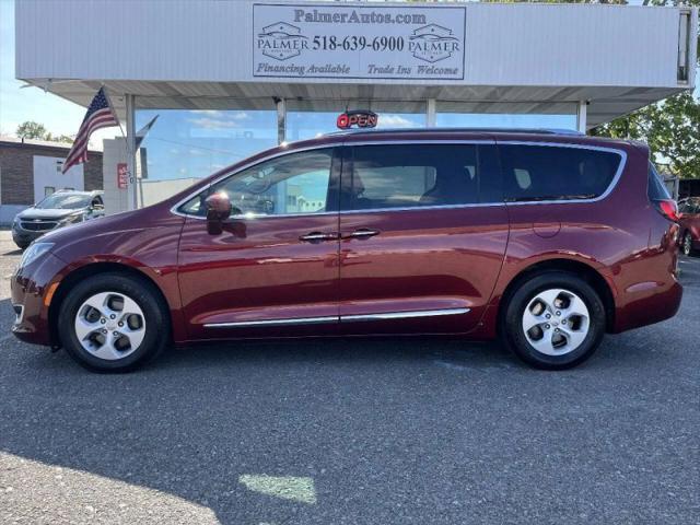 2017 Chrysler Pacifica Touring-L Plus