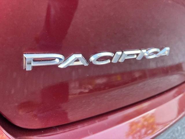 2017 Chrysler Pacifica Touring-L Plus
