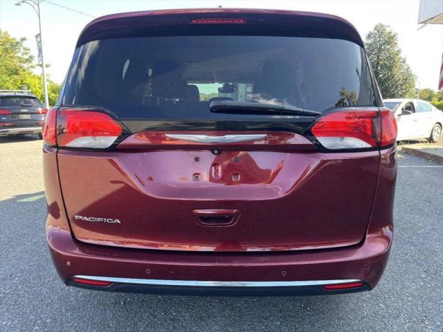 2017 Chrysler Pacifica Touring-L Plus