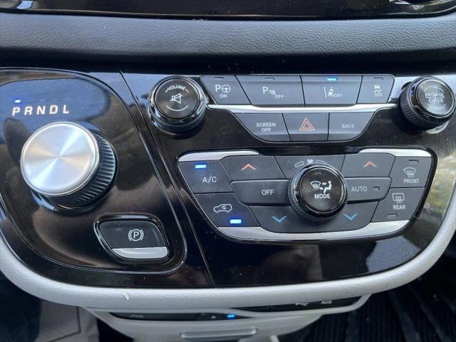 2017 Chrysler Pacifica Touring-L Plus
