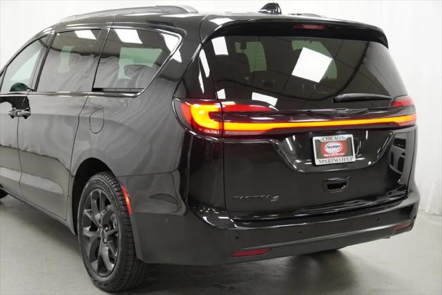 2023 Chrysler Pacifica Touring L AWD