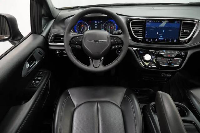 2023 Chrysler Pacifica Touring L AWD