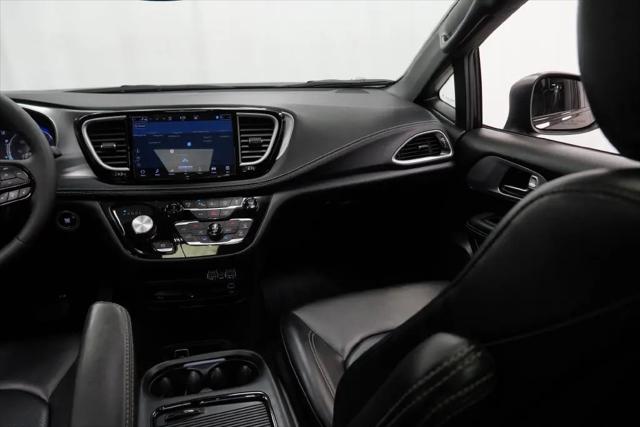 2023 Chrysler Pacifica Touring L AWD