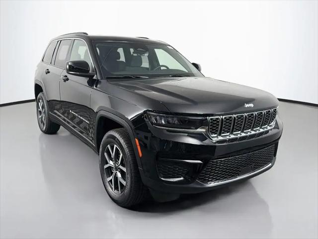 2027 Jeep Grand Cherokee Laredo X for sale in Schaumburg, IL