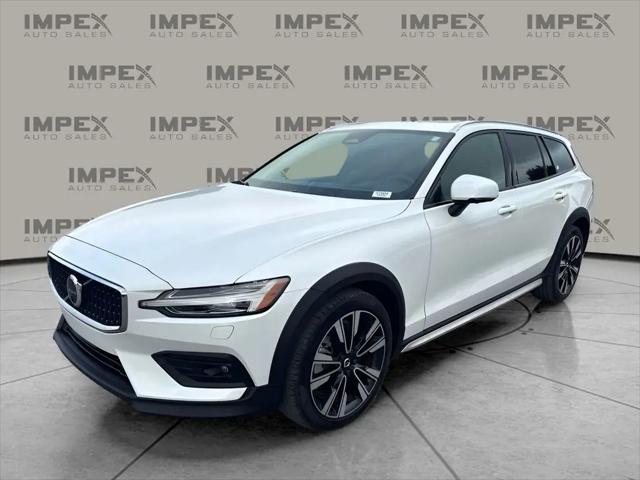 2025 Volvo V60 Cross Country Ultra, B5 AWD Gas mild hybrid for sale in Greensboro, NC