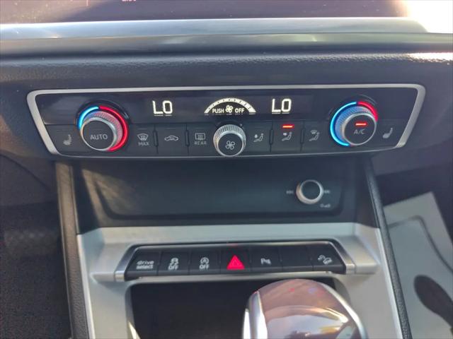 2022 Audi Q3 Premium 40 TFSI quattro Tiptronic