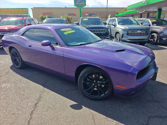 2016 Dodge Challenger SXT Plus